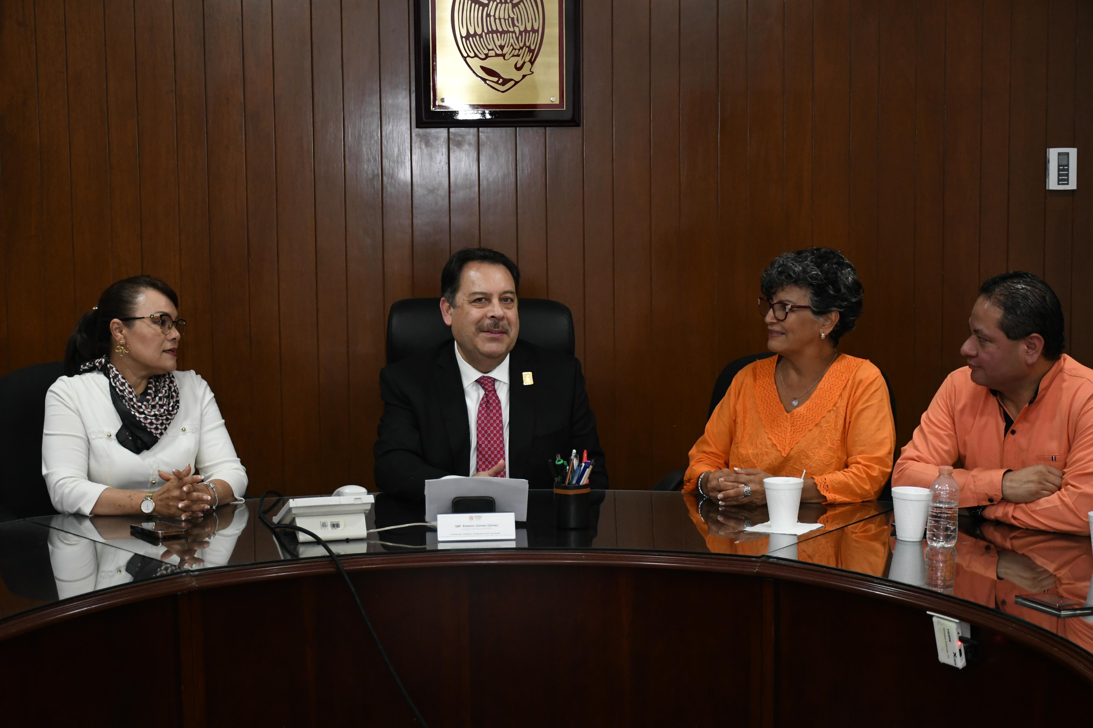 Reunión con compañeras y compañeros de la Sección XLI, Hospital Regional "1º de Octubre"